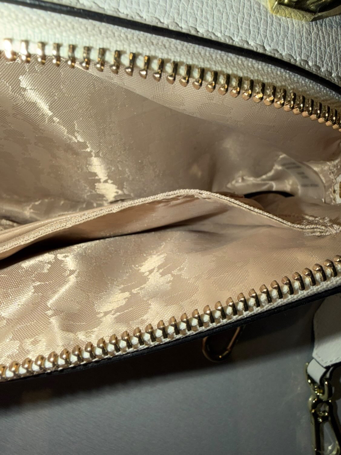 Bolso Karl Lagerfeld Paris