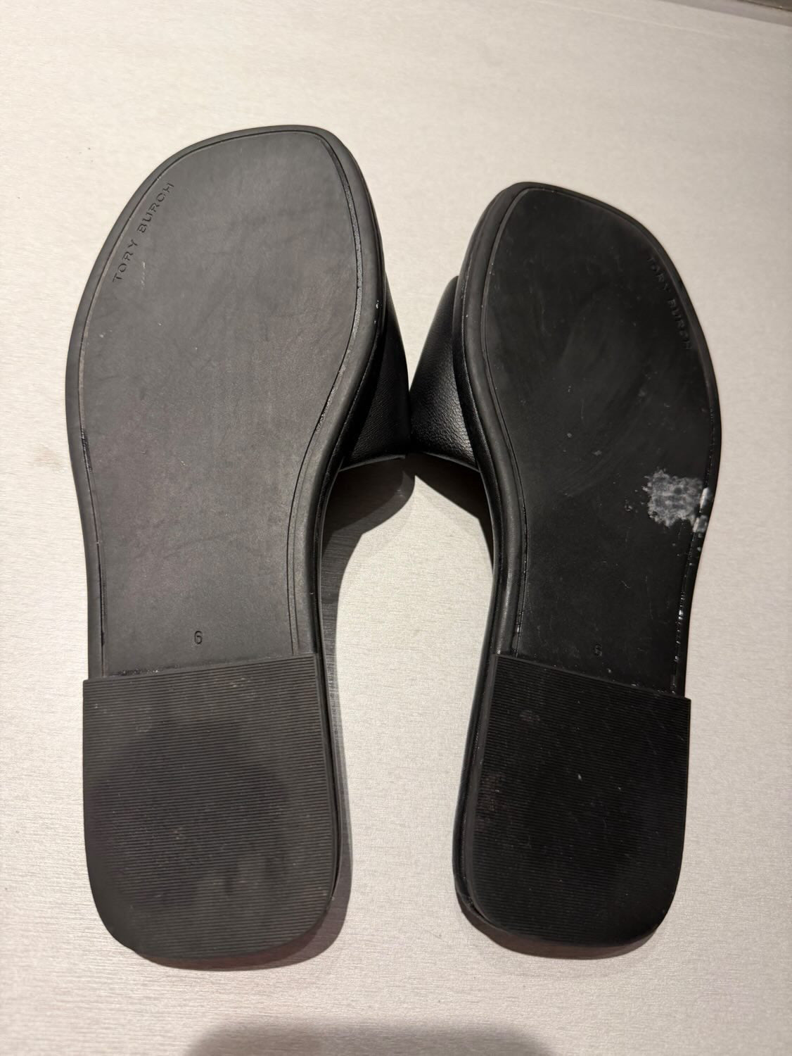 Sandalias Tory Burch negras