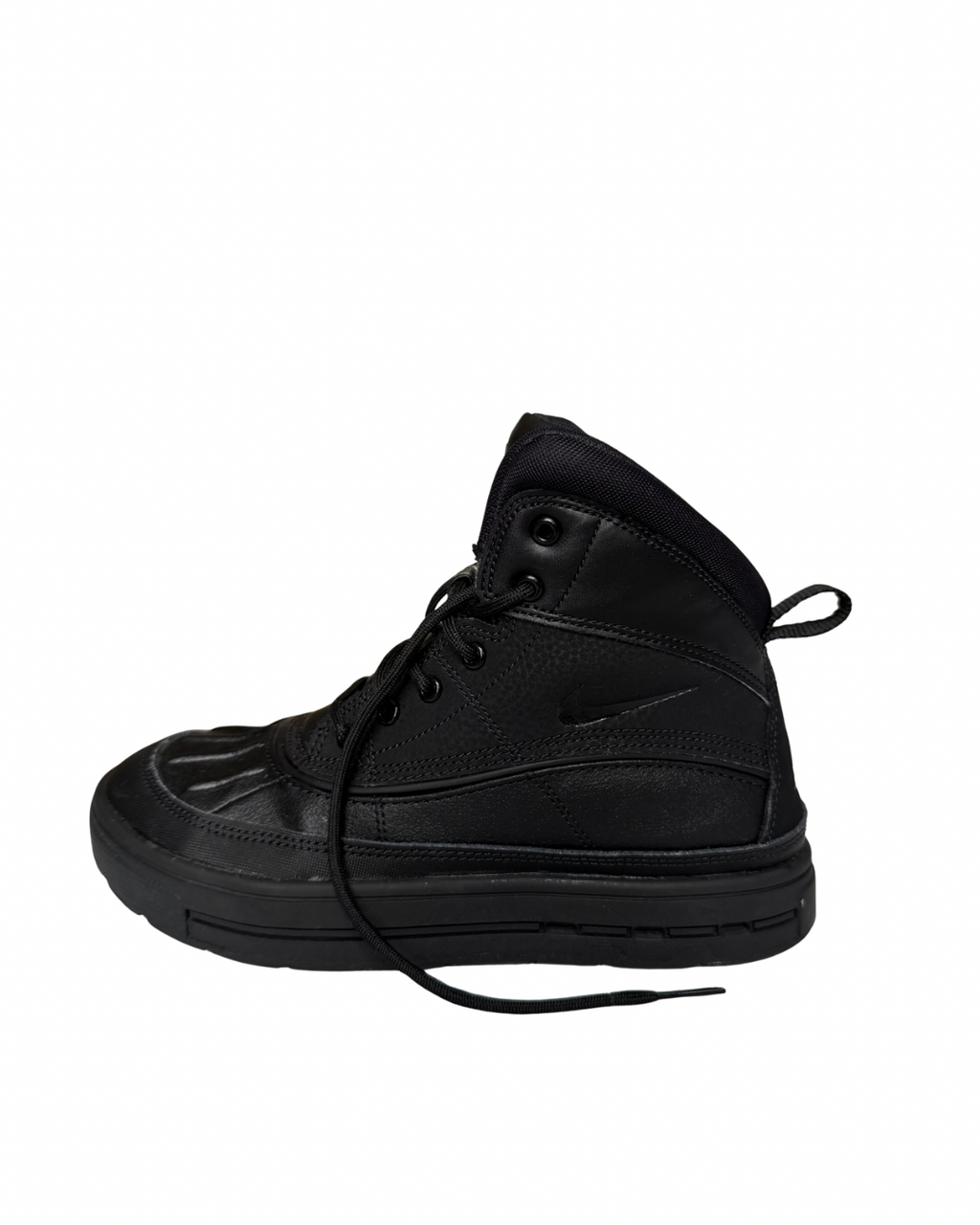 Tenis Nike ACG negras
