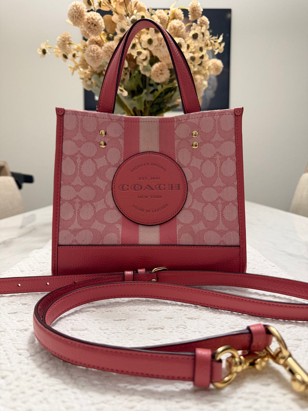 Cartera Coach